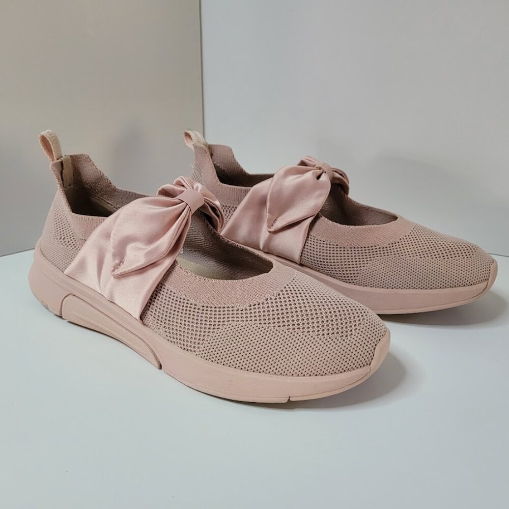Mark Nason Women's Pink Bow Sneaks SZ 8.5